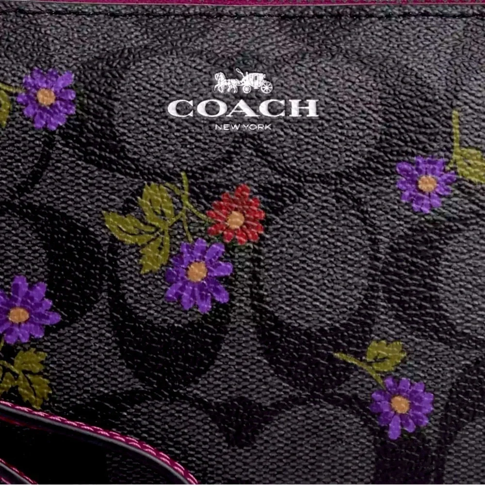COACH Corner Zip Wristlet Wallet Limited Edition Country Floral Print CM867 NWT